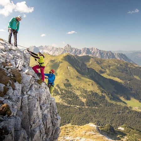 Aparthotel Spitzer Sankt Gallenkirch Bagian luar foto